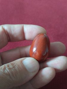 سنگ تخم مرغی جاسپر قرمز(کد8)