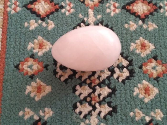 سنگ تخم مرغی رز کوارتز (کد 15)