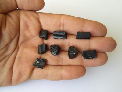 سنگ تورمالین سیاه (کد587)