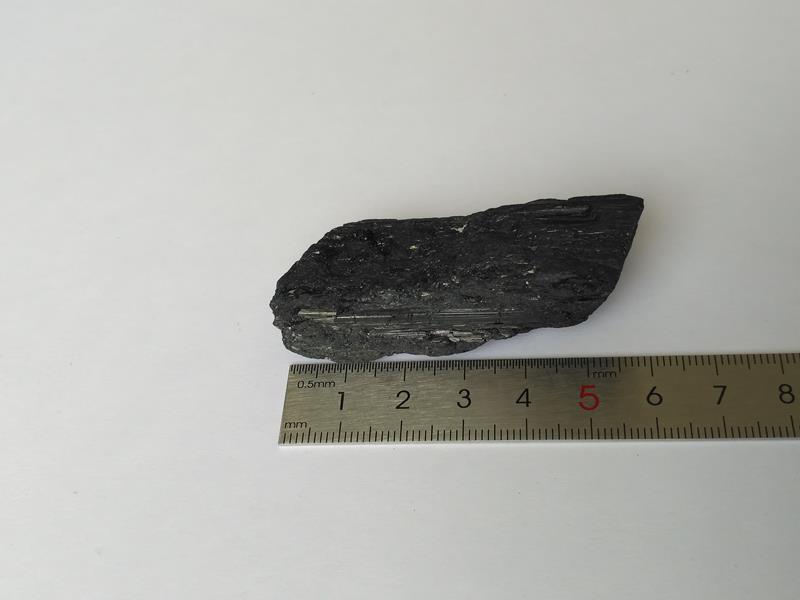 سنگ تورمالین سیاه (کد1242)