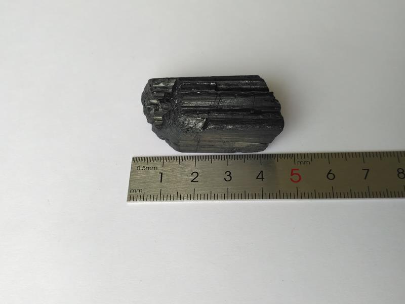 سنگ تورمالین سیاه (کد1243)